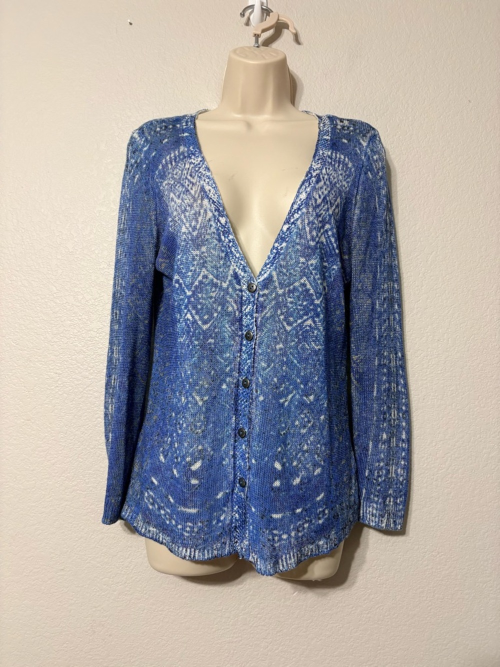NIC+ZOE Blue and White Printed Lightweight Linen Blend Cardigan V-Neck Sweater